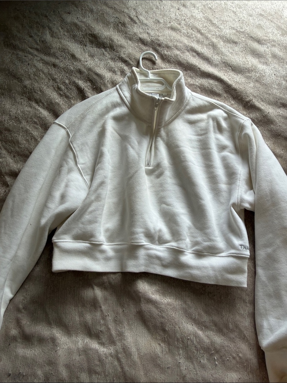 TNA Sweatfleece cozy fleece perfect fit cropped sweater